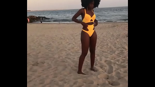 Nestreya Twerking at the Beach